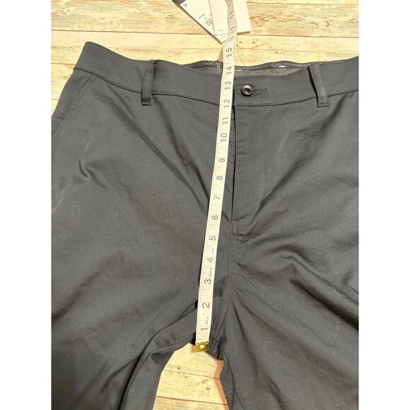 Nike Flat Front Shorts Black Men's Size 36  Cotton Blend NWT Stretch Chino - Picture 6 of 7